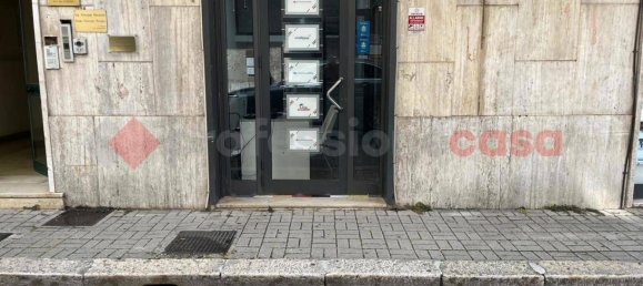 1 room Commercial property in Cassino, Italy No. 264271 2