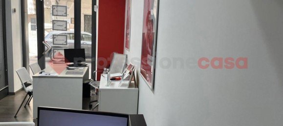 1 room Commercial property in Cassino, Italy No. 264271 4
