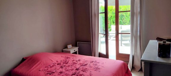 Casa de 5 dormitorios en Les Metairies, France No. 321251 15