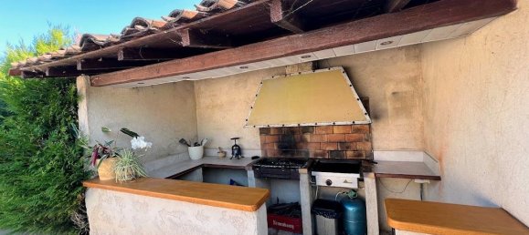 Casa de 5 dormitorios en Les Metairies, France No. 321251 6