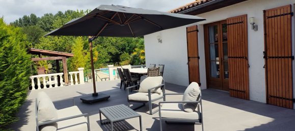 Casa de 5 dormitorios en Les Metairies, France No. 321251 2