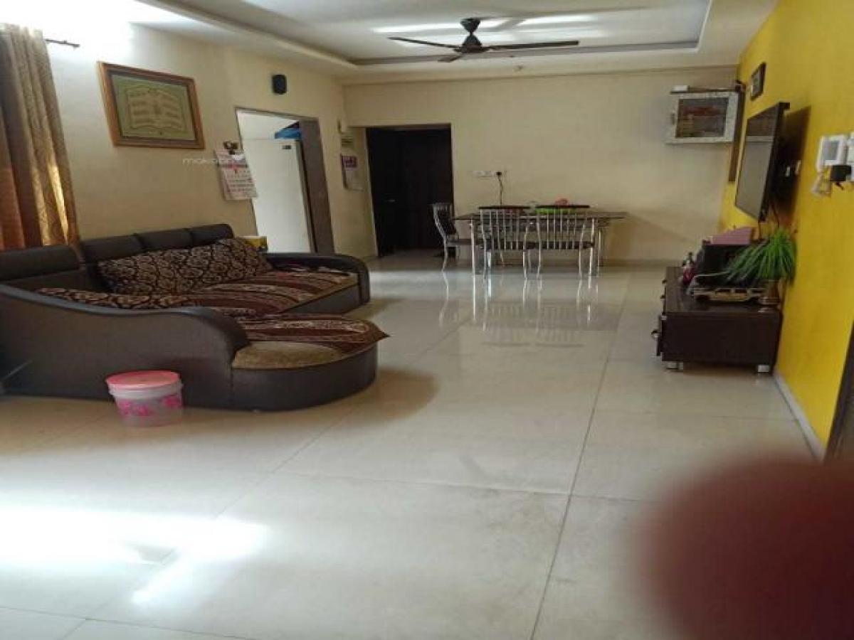 3 bedrooms House in Mumbai, India No. 23456