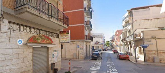 4-Zimmer Wohnung in Barletta, Italy, Nr. 77896 2