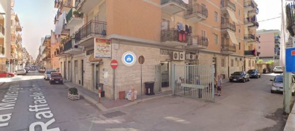 4-Zimmer Wohnung in Barletta, Italy, Nr. 77896 3
