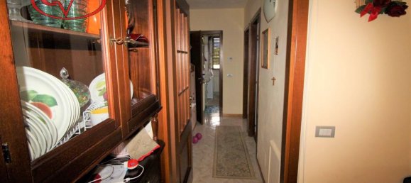 3غرفة شقة في Montevarchi, Italy رقم 8638 7