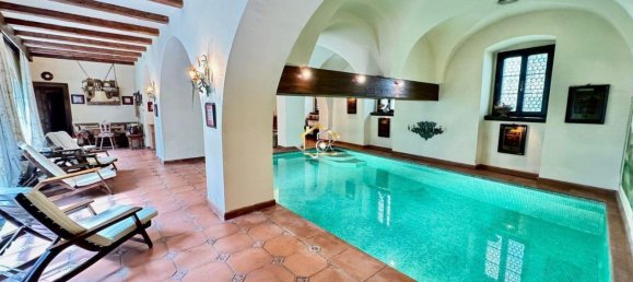 16 rooms Castles in Klosterneuburg, Austria No. 203003 3