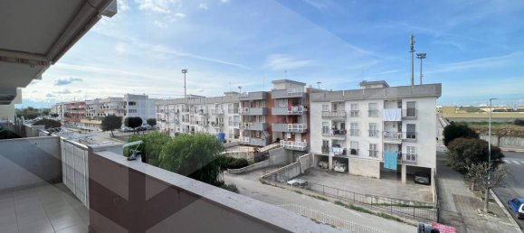 3 rooms Apartment in Molfetta, Italy No. 17260 8