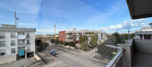 3 rooms Apartment in Molfetta, Italy No. 17260 6