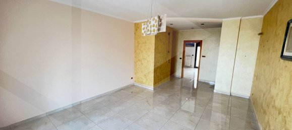 3 rooms Apartment in Molfetta, Italy No. 17260 2