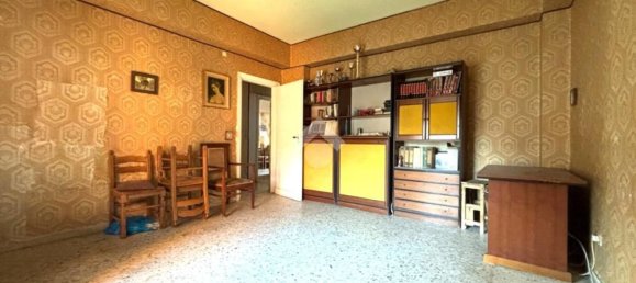 3-salle Appartement à Reggio Calabria, Italy No. 36962 13