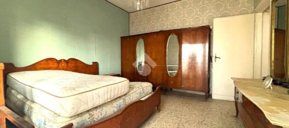3-salle Appartement à Reggio Calabria, Italy No. 36962 8