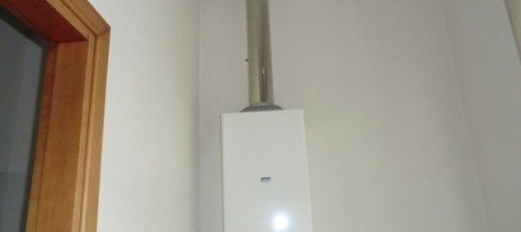 90m² Office in Ferrara, Italy No. 299944 16