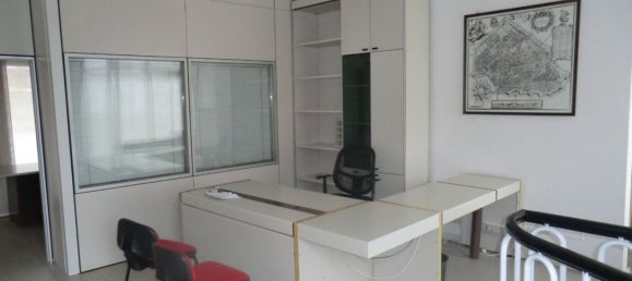 90m² Office in Ferrara, Italy No. 299944 7