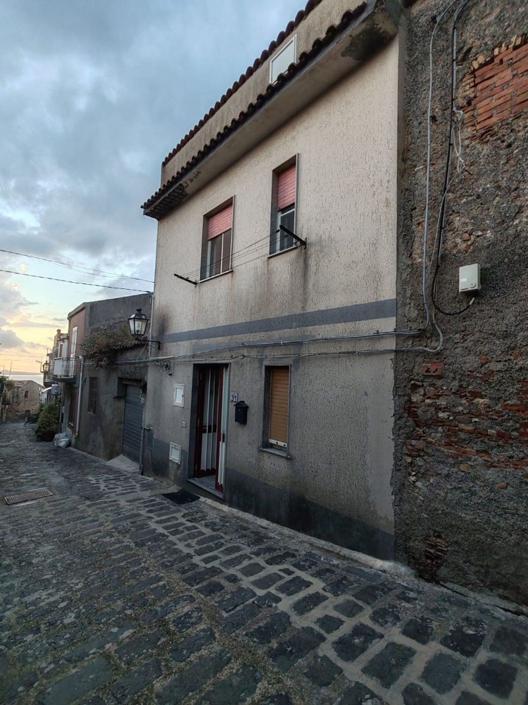 Casa de 5 divisões em Valdina, Italy N.º 92122