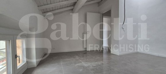 Apartamento de 3 divisões em Cremona, Italy N.º 262286 6