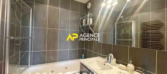 4 bedrooms Apartment in Argenteuil, France No. 182045 13