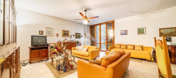 3 Schlafzimmer Villa in Reggio Emilia, Italy, Nr. 333801 9