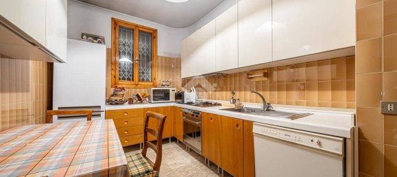 3 Schlafzimmer Villa in Reggio Emilia, Italy, Nr. 333801 13