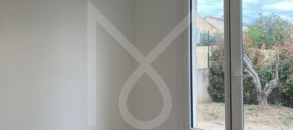 3 bedrooms Villa in La Fare-les-Oliviers, France No. 280667 3