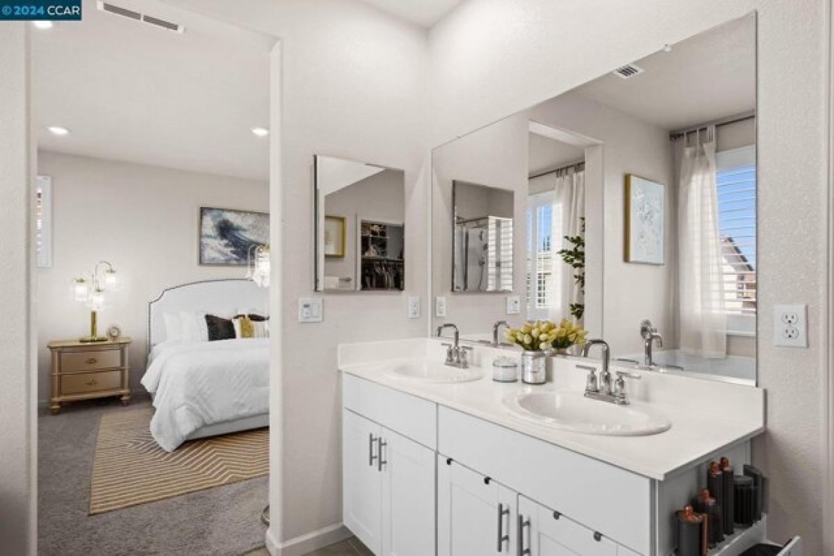 4 bedrooms House in Oakley, USA No. 435685