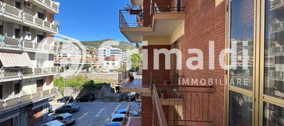 5 rooms Apartment in Salerno, Italy No. 57107 21