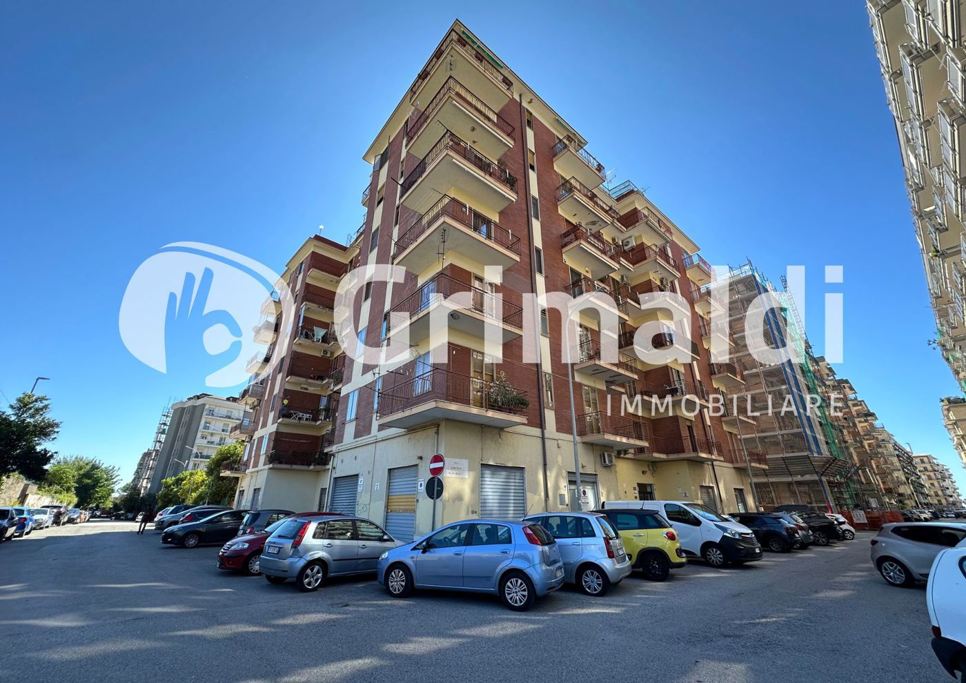 5 rooms Apartment in Salerno, Italy No. 57107
