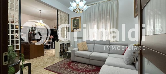 5 rooms Apartment in Salerno, Italy No. 57107 10
