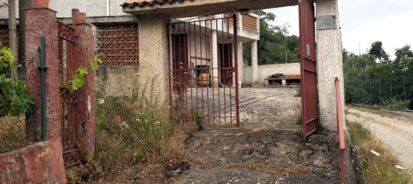 Villa de 7 habitaciónes en Barcellona Pozzo di Gotto, Italy No. 166798 3