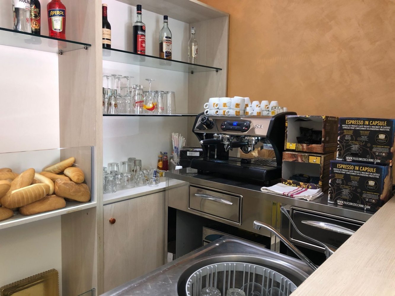 Gewerbliche Immobilie in Montemarciano, Italy 200m², Nr. 383323