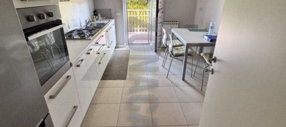 3 rooms Apartment in Lonate Pozzolo, Italy No. 262467 16