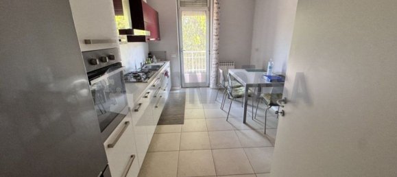 3 rooms Apartment in Lonate Pozzolo, Italy No. 262467 15