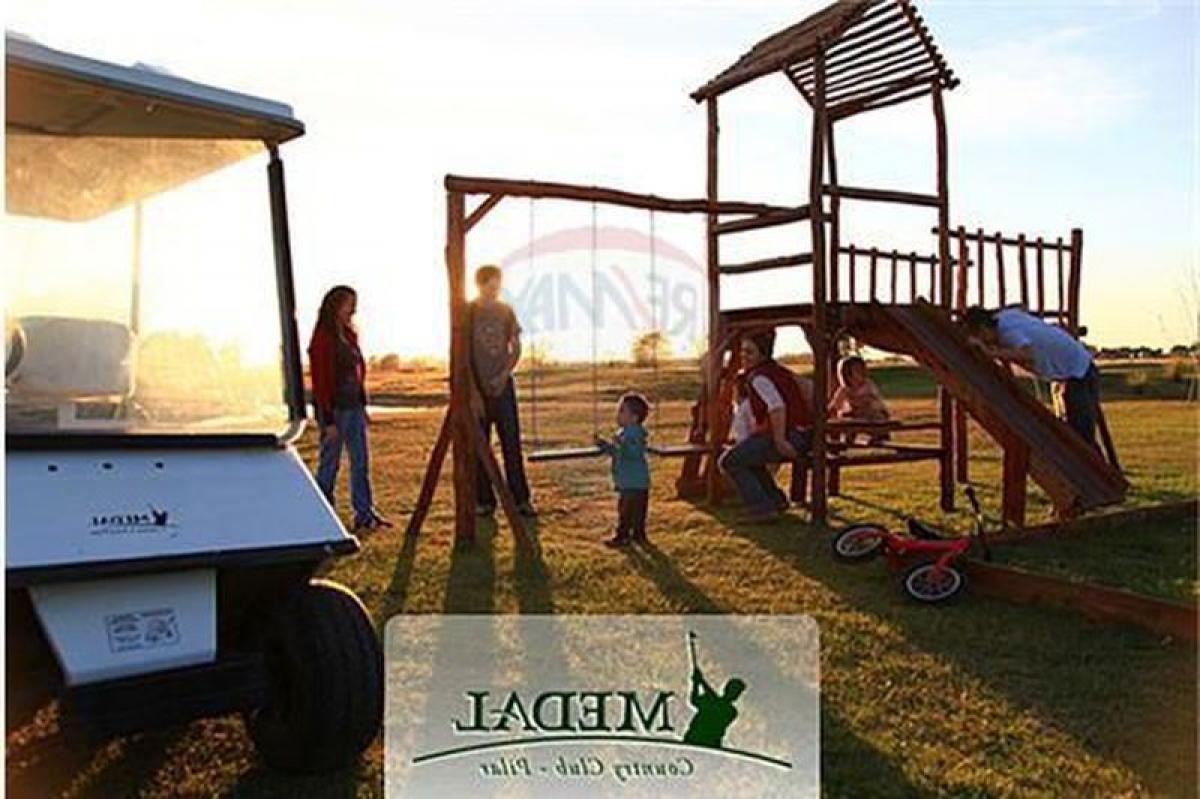  قطعة أرض في Pilar, Argentina رقم 50309