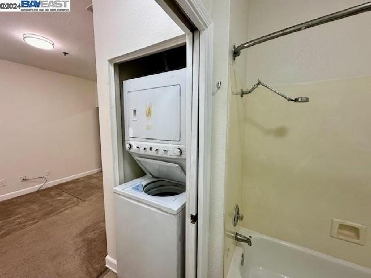 2 bedrooms House in San Leandro, USA No. 387519