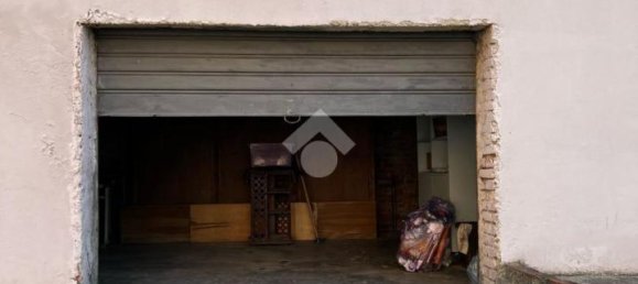 5 rooms Apartment in Terranuova Bracciolini, Italy No. 108479 3