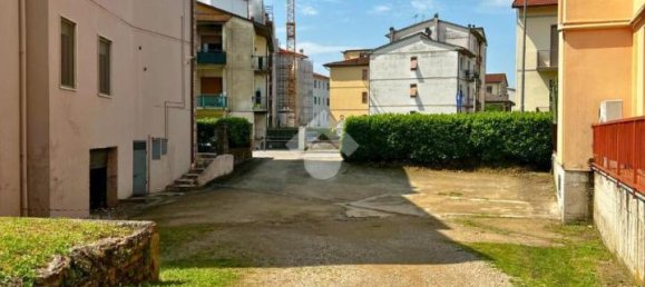 5 rooms Apartment in Terranuova Bracciolini, Italy No. 108479 4
