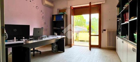 5 rooms Apartment in Terranuova Bracciolini, Italy No. 108479 21