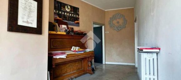 5 rooms Apartment in Terranuova Bracciolini, Italy No. 108479 9