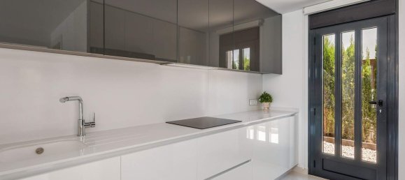 4 غرف نوم فيلا في Playa Honda, Spain رقم 12432 24