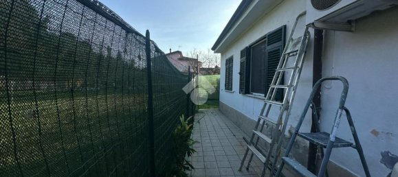 2 rooms House in Sarzana, Italy No. 166096 16