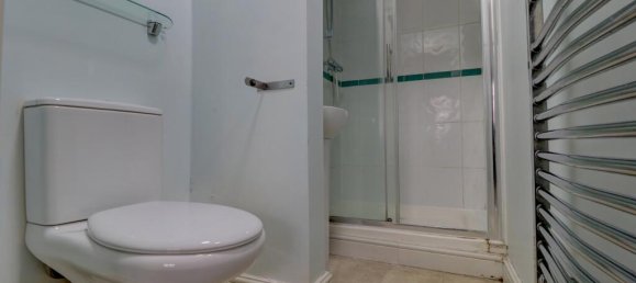 6 bedrooms House in Canterbury, United Kingdom No. 10627 42