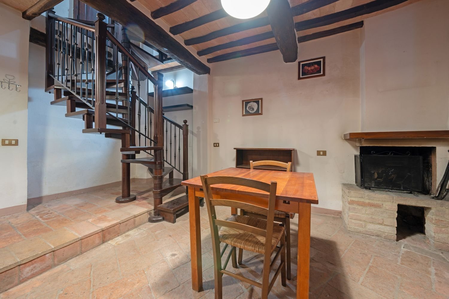 12-Zimmer Haus in Perugia, Italy, Nr. 126277