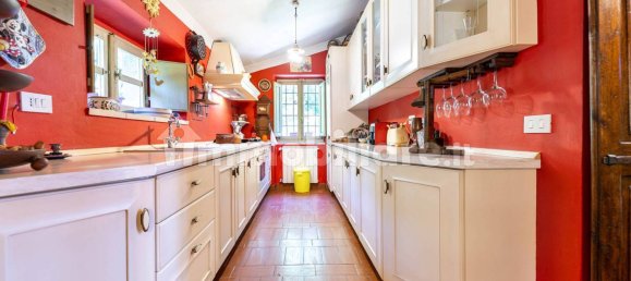 2 Schlafzimmer Haus in Subbiano, Italy, Nr. 63268 11