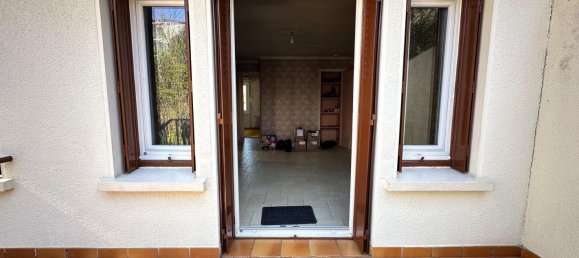 2 Schlafzimmer Haus in Neuilly-sur-Marne, France, Nr. 163299 4