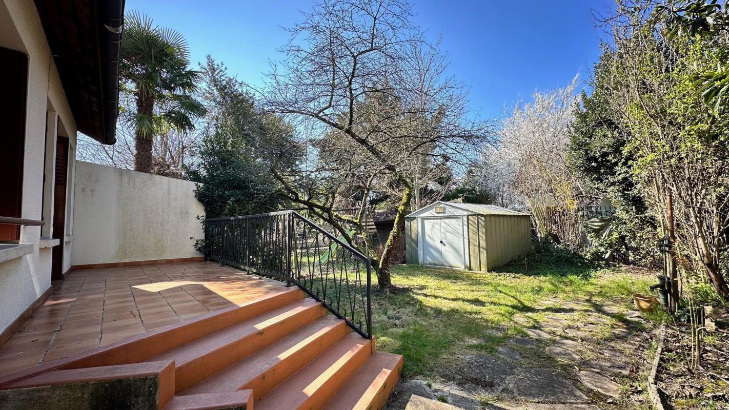 2 Schlafzimmer Haus in Neuilly-sur-Marne, France, Nr. 163299