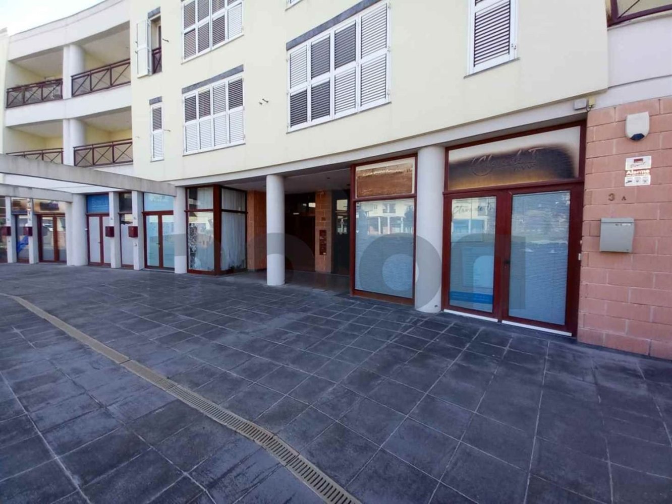 1467m² Commercial property in Oeiras, Portugal No. 192723