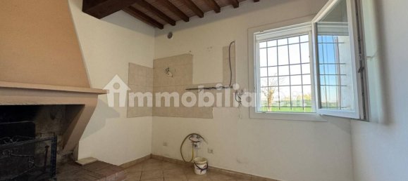 2 bedrooms Villa in Finale Emilia, Italy No. 38471 3