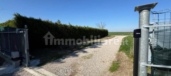 2 bedrooms Villa in Finale Emilia, Italy No. 38471 32