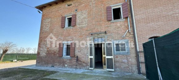 2 bedrooms Villa in Finale Emilia, Italy No. 38471 34