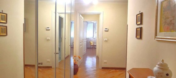 5-Zimmer Wohnung in Genoa, Italy, Nr. 276443 3