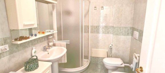 5-Zimmer Wohnung in Genoa, Italy, Nr. 276443 10